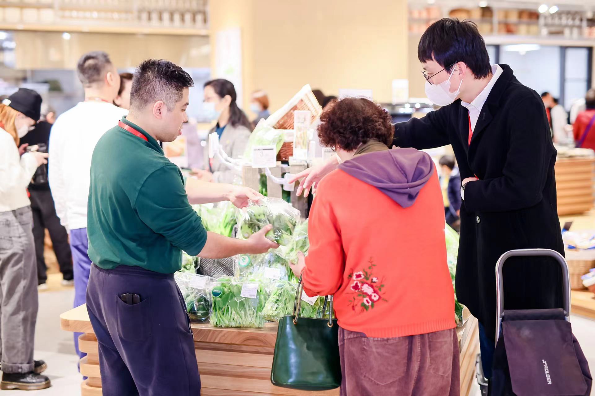 無印良品联合京东七鲜开店，“MUJI风”生鲜超市长啥样？